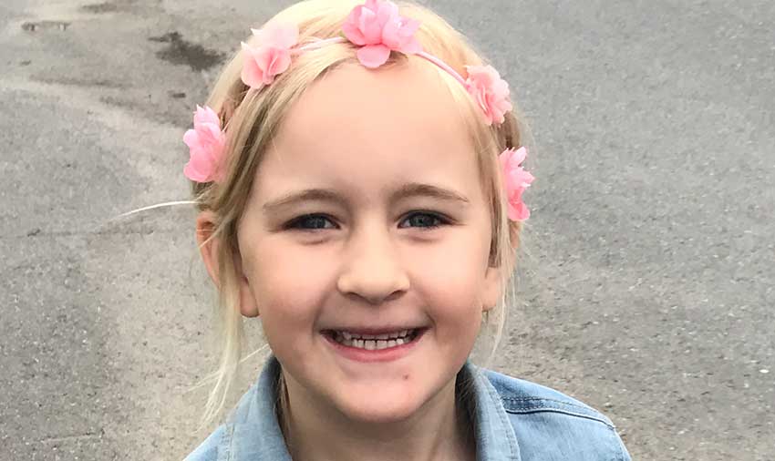 Nova Schoeneck 6 år