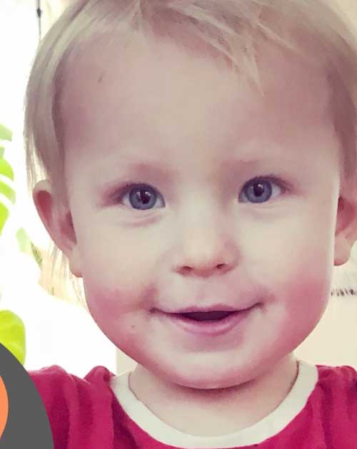 Charlie Ahlqvist 2 år