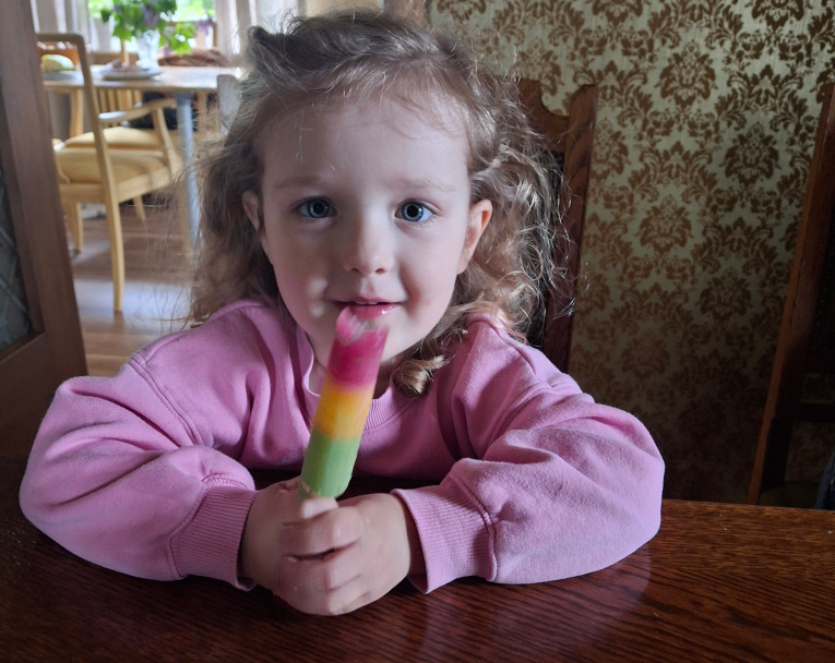 Lilly Wickbom Lagerstrand 4 år