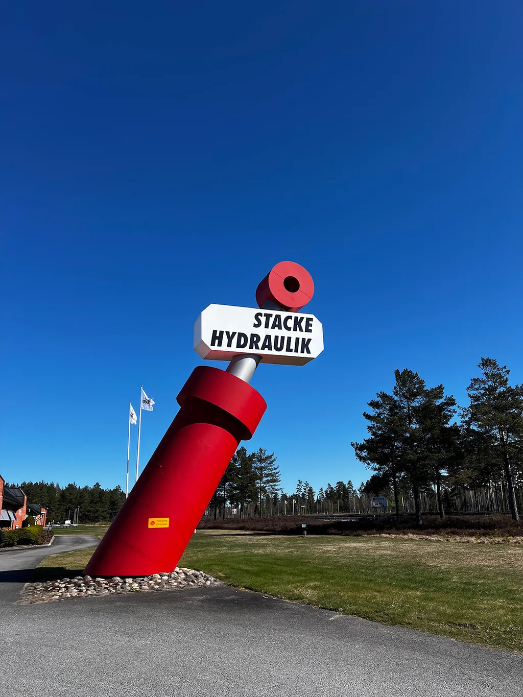 Bild på Stacke hydrauliks cylinder vid E4
